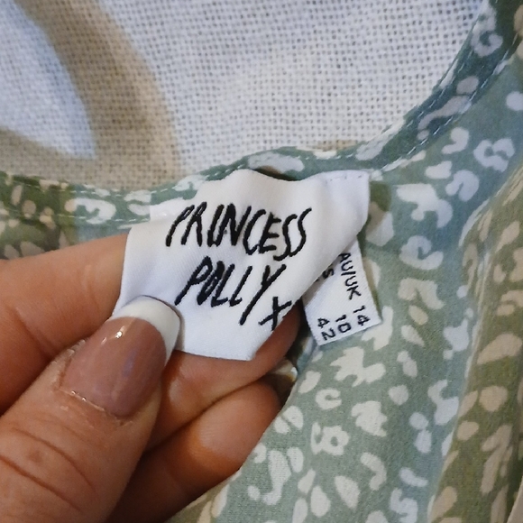 Princess Polly Sage Floral Blouse - Picture 2 of 14